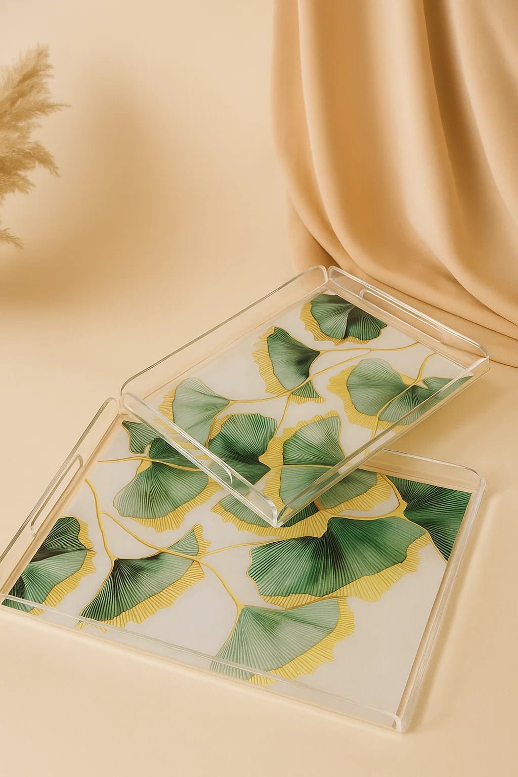 "Elegant Ginkgo Leaf Acrylic Tray – Decorative & Functional Home Accent"